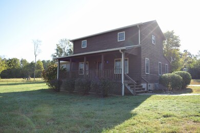 606 Cooley Ford Rd, Tennessee Ridge, TN 37178 - photo 2