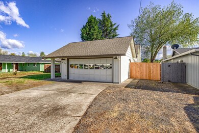 610 Hopkins Rd, Central Point, OR 97502 - photo 4