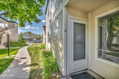 3-web-or-mls-2411-sycamore-glen-dr-4