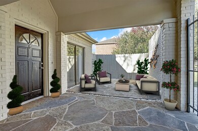 1715 Gingerleaf Ln, Houston, TX 77055 - photo 2