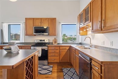 523 Jackson St unit 302, Saint Paul, MN 55101 - photo 7