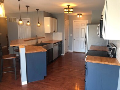 6849 Hampshire Ct, Maryville, IL 62062 - photo 7