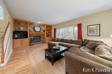 5935 Pheasant View Dr, Ada, MI 49301-6