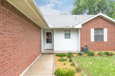 2120 NE 10th St, Moore, OK 73160 - photo 4