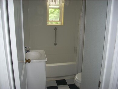 Full Bath.