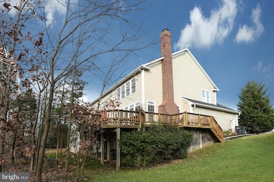6815 Clifton Grove Ct, Clifton, VA 20124 - photo 3