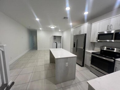 3884 Melaleuca Ln, Lake Worth, FL 33461 - photo 2