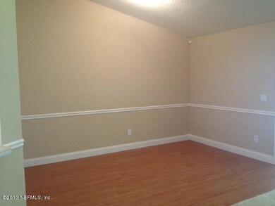 2875 Dickie Ct, Jacksonville, FL 32216 - photo 4