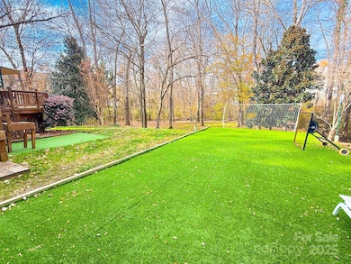 14211 Harvington Dr, Huntersville, NC 28078 - photo 5