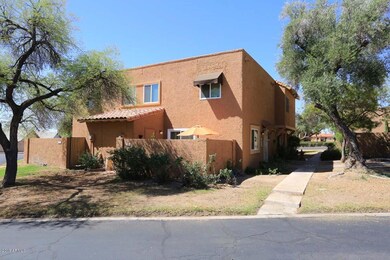 10204 N 7th Place unit B, Phoenix, AZ 85020 - photo 2