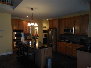 1572 Bushkill Center Rd, Bath, PA 18014 - photo 5