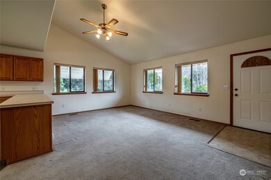 831 Highline Dr, East Wenatchee, WA 98802 - photo 7