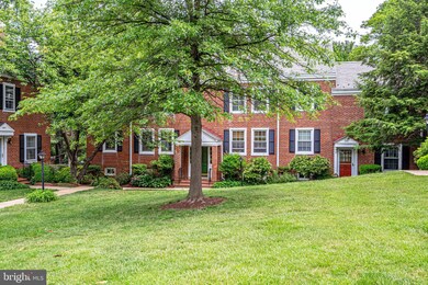 2919 S Columbus St unit B2, Arlington, VA 22206 - photo 2