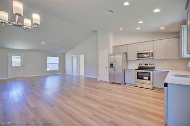 5523 Castania Dr, Sebring, FL 33872 - photo 4