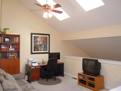 7 Woodhaven Ln, Stroudsburg, PA 18360 - photo 4