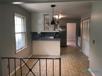 Eat-In Kitchen