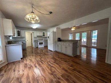6 Kitchen
