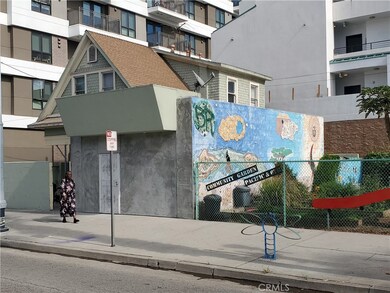 620 Pacific Ave unit 3, Long Beach, CA 90802 - photo 2