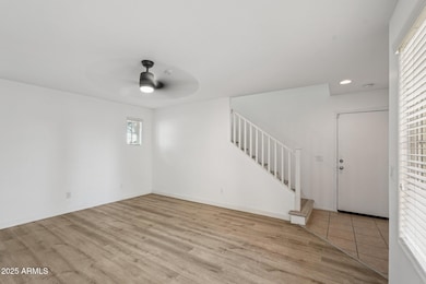 6-web-or-mls-W Pipestone Pl-S2507-006