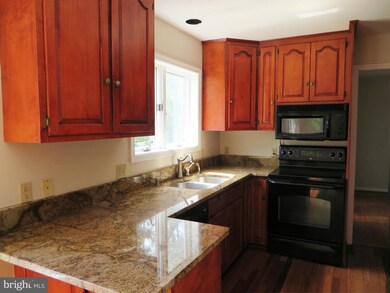 43190 Oakway Ct, Leonardtown, MD 20650 - photo 4