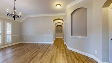 Gateway of arches is surely a sight to see right as you walk in!