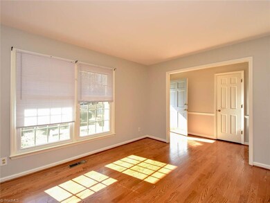 2116 Three Meadows Rd, Greensboro, NC 27455 - photo 4