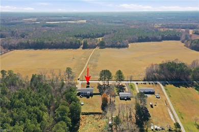 36295 Seacock Chapel Rd, Zuni, VA 23898 - photo 4