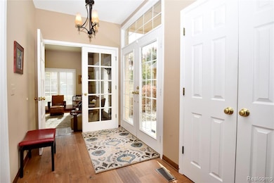 457 Cambridge Way, Bloomfield Hills, MI 48304 - photo 4