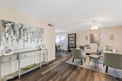 004-2227 E Highland001