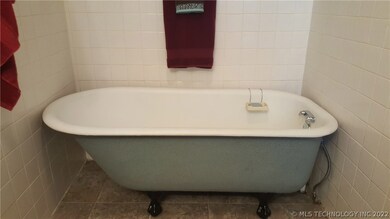 522 Locust Ave, Eufaula, OK 74432 - photo 7