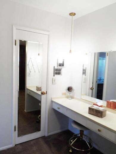 Dressing Area in Master