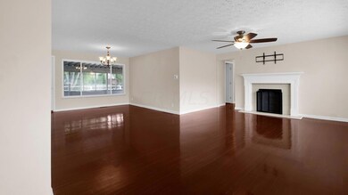 742 Beechwood Rd, Columbus, OH 43213 - photo 5