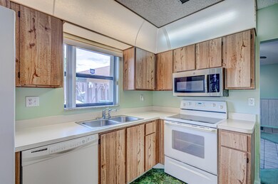 5433 Mendoza St, West Palm Beach, FL 33415 - photo 4