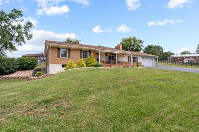 3357 Lavender Rd, Pulaski, VA 24301 - photo 2