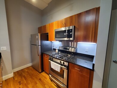 13 Willow St unit 302, Lynn, MA 01901 - photo 5