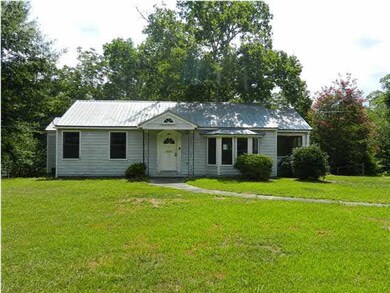 152 Jackson St, Hazlehurst, MS 39083 - photo 3