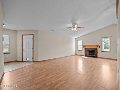 22-web-or-mls-M1B13676