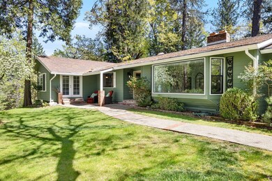 1129 Three Pines Rd, Grants Pass, OR 97526 - photo 3