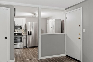 700 Robbins Ave unit 24, Dracut, MA 01826 - photo 2