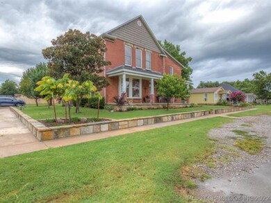 323 S Cherokee Ave, Haskell, OK 74436 - photo 3