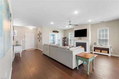 340 Middleton Way, Chesapeake, VA 23322 - photo 5