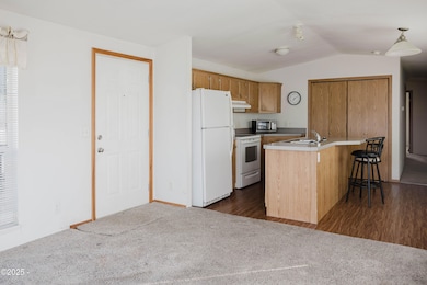 CassiesListing+Waldport-2-7