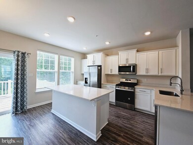 3111 Laurel Hill Rd, Hanover, MD 21076 - photo 4