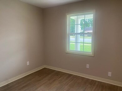 2311 E 14th Ave, Sheffield, AL 35660 - photo 5