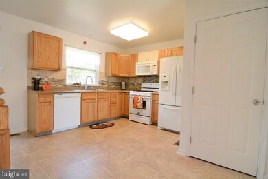 612 Sangreal Ct unit 612, Mantua, NJ 08051 - photo 4
