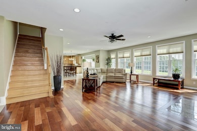 7257 Lake Hills Ct, Marriottsville, MD 21104 - photo 2