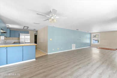 02-343 Lake Como Dr-2