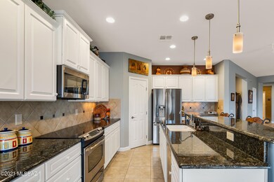 Granite Counters & Stainless Appliances