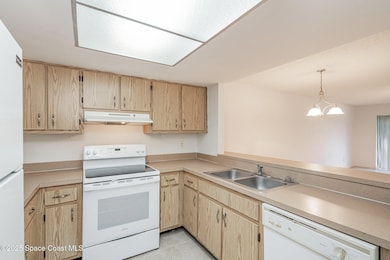 1033 Regency Dr, Melbourne, FL 32935 - photo 2