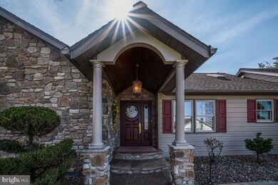 403 Franklin Square Dr, Chambersburg, PA 17201 - photo 4